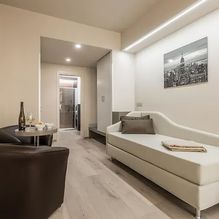 Cavour Luxury Konukevi 2*